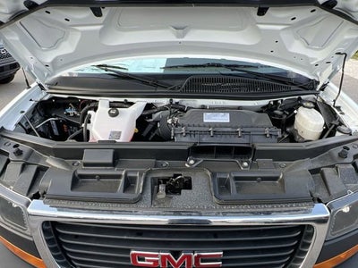 2025 GMC Savana Cutaway 3500 1WT