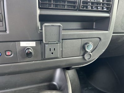 2025 GMC Savana Cutaway 3500 1WT