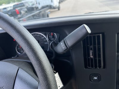 2025 GMC Savana Cutaway 3500 1WT