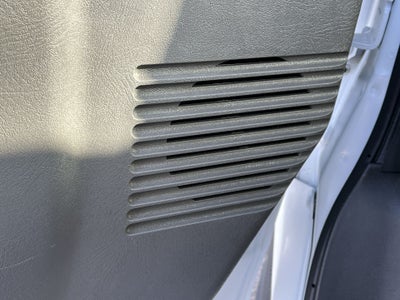 2025 GMC Savana Cutaway 3500 1WT