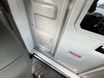 2025 GMC Savana Cutaway 3500 1WT