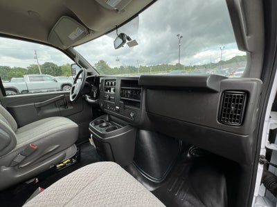 2025 GMC Savana Cutaway 3500 1WT