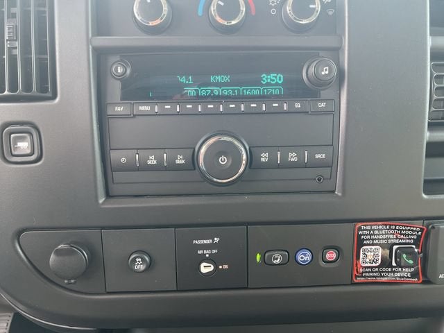 2025 GMC Savana Cutaway 3500 1WT