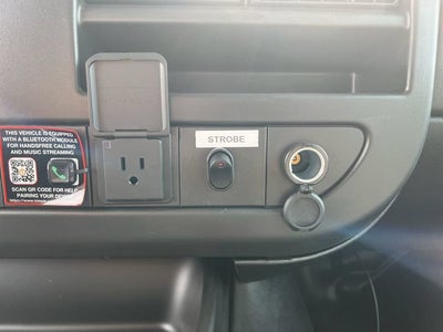 2025 GMC Savana Cutaway 3500 1WT