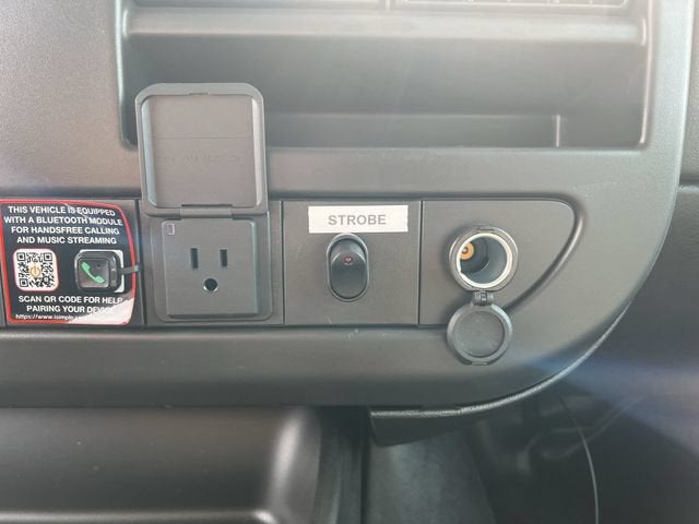 2025 GMC Savana Cutaway 3500 1WT