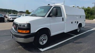 2025 GMC Savana Cutaway 3500 1WT