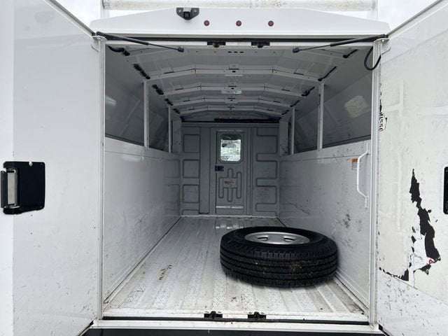 2020 GMC Savana Cutaway 3500 Work Van