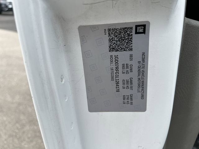 2020 GMC Savana Cutaway 3500 Work Van