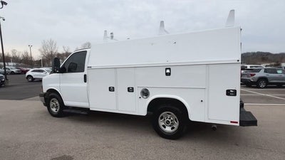 2020 GMC Savana Cutaway 3500 Work Van