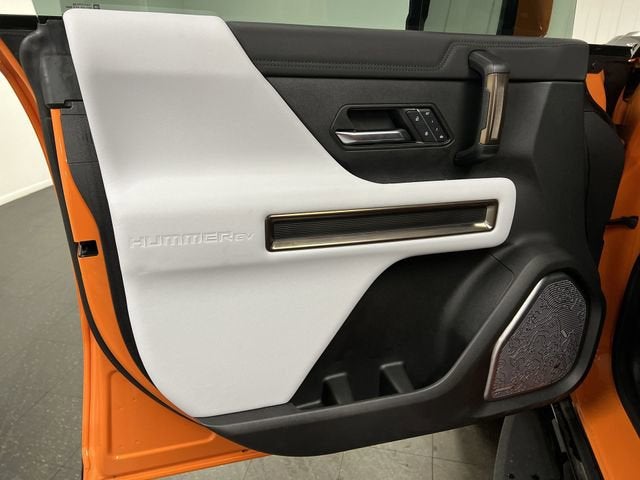 2024 GMC HUMMER EV SUV 2X