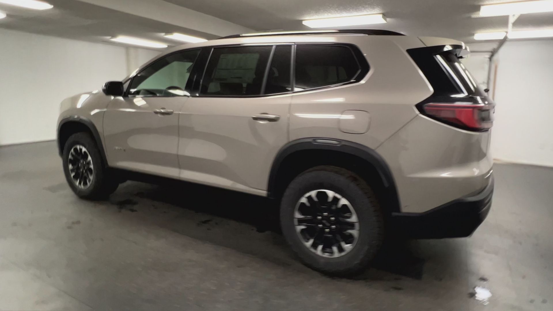 2027 GMC Acadia AT4