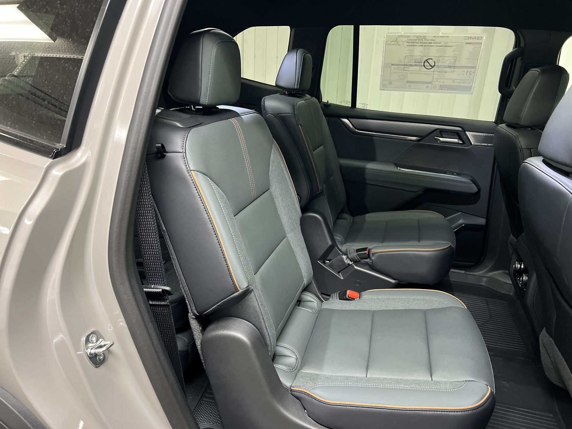 2027 GMC Acadia AT4