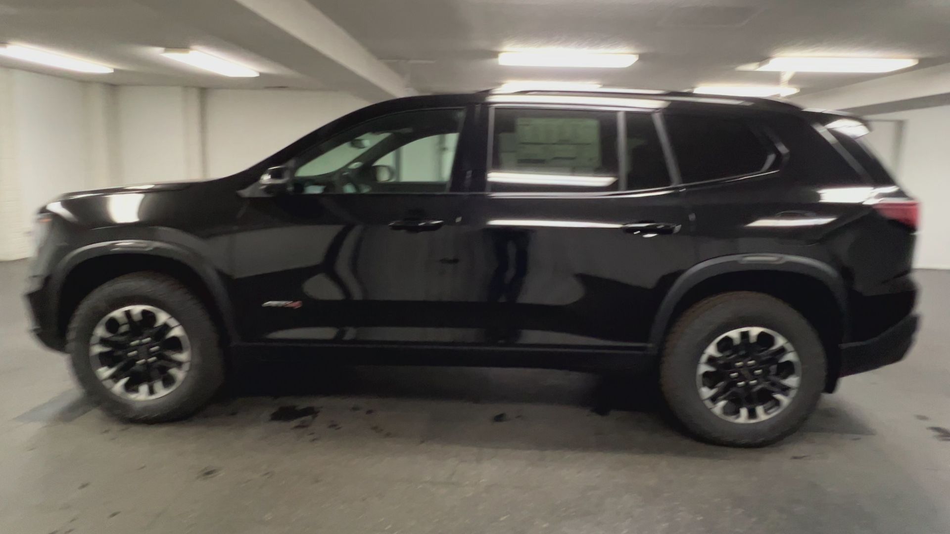 2027 GMC Acadia AT4