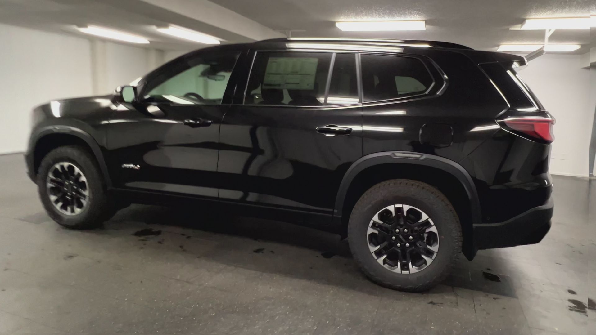 2027 GMC Acadia AT4