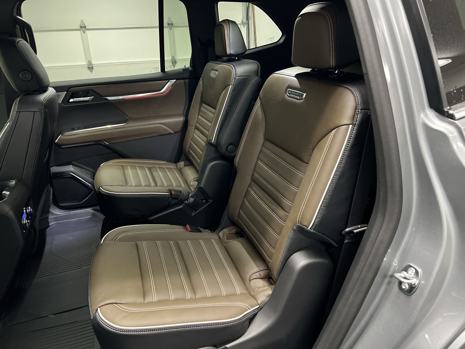 2027 GMC Acadia Denali Ultimate