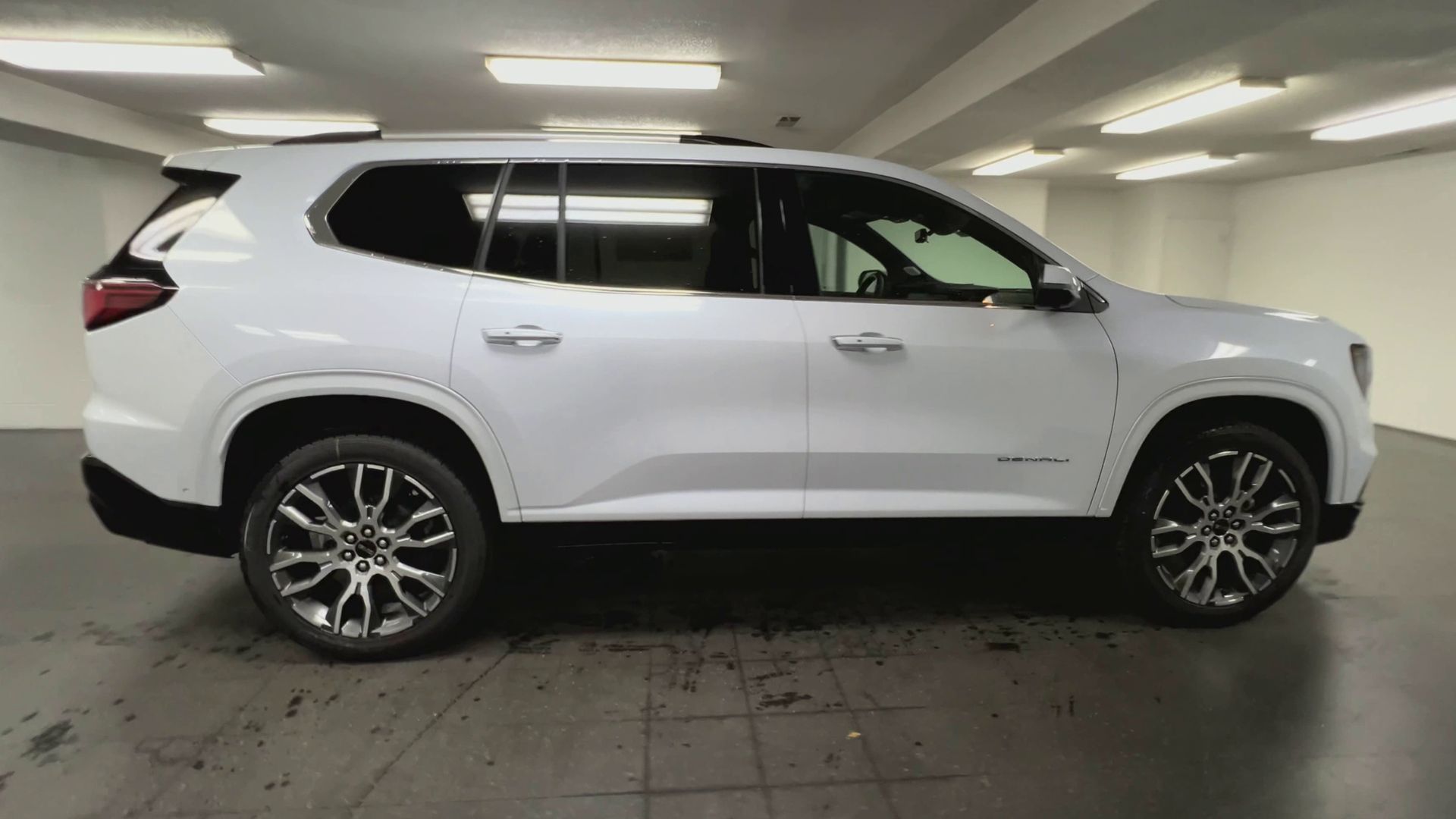2027 GMC Acadia Denali Ultimate