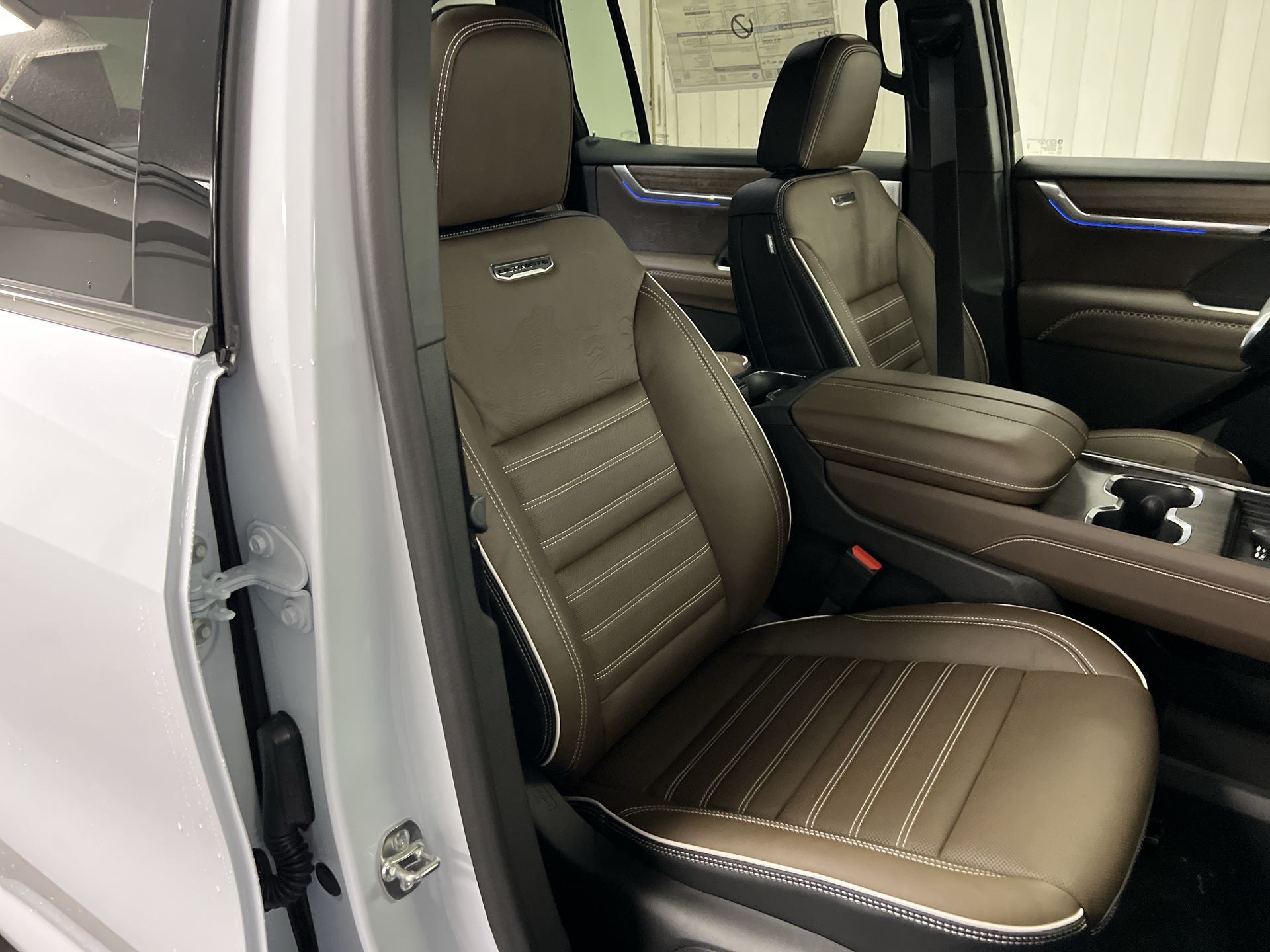 2027 GMC Acadia Denali Ultimate