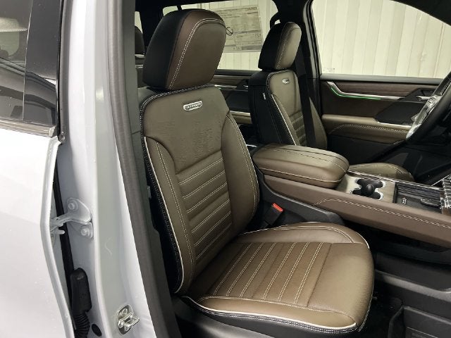 2027 GMC Acadia Denali Ultimate
