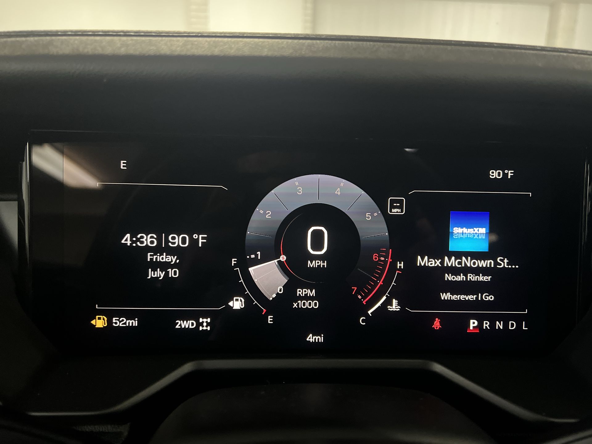 2026 GMC Acadia Elevation