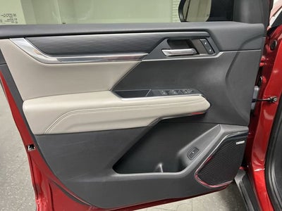 2024 GMC Acadia Elevation