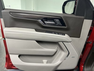 2025 GMC Yukon Elevation