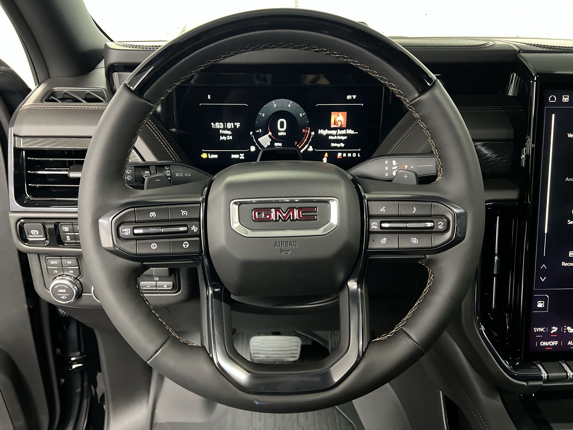 2026 GMC Yukon XL AT4