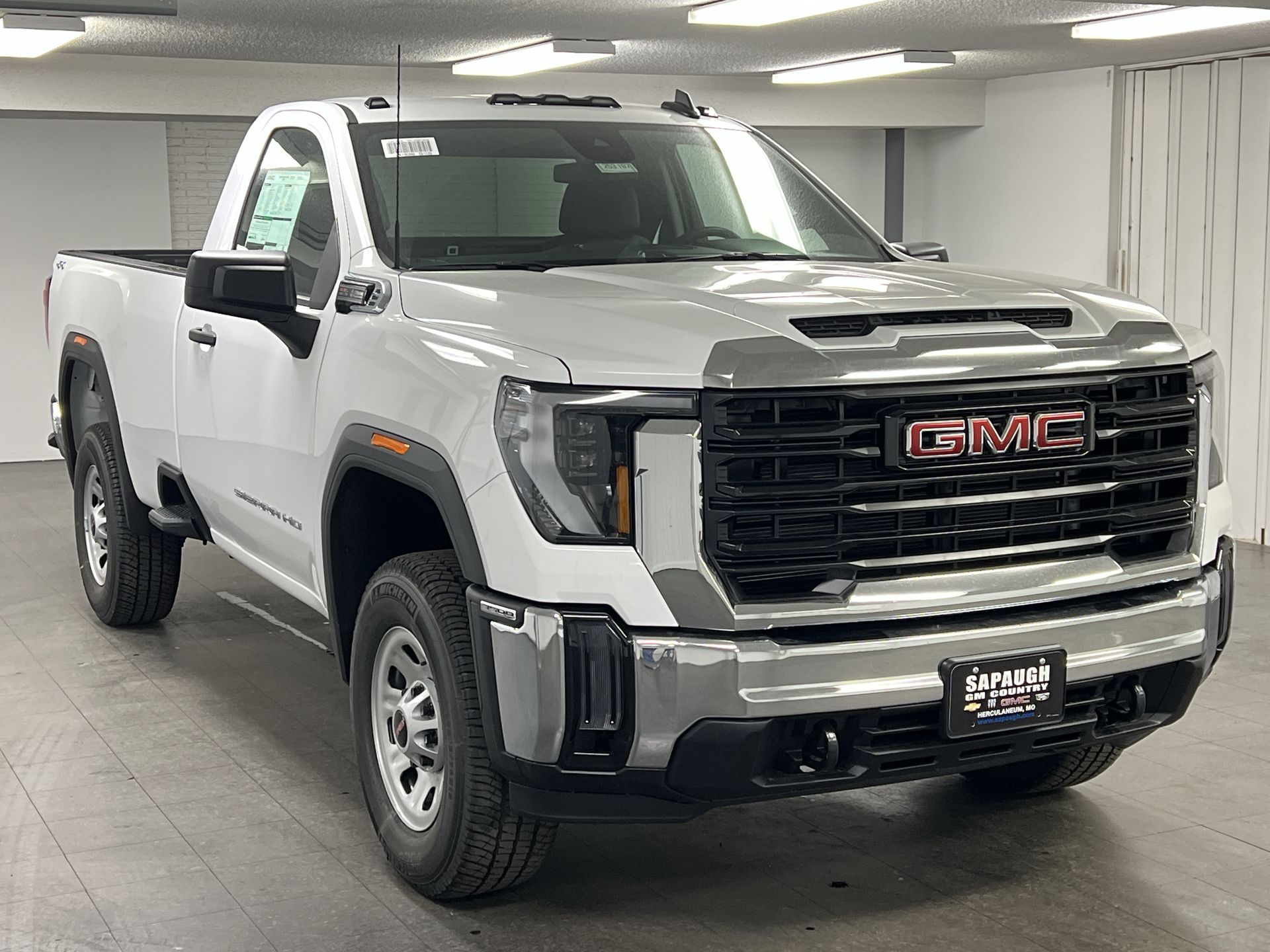 2025 GMC Sierra 3500 HD Pro