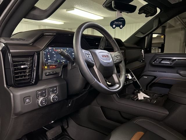 2025 GMC Sierra 2500HD AT4 - Photo 10