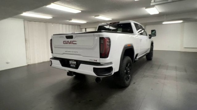 2025 GMC Sierra 2500HD AT4 - Photo 8