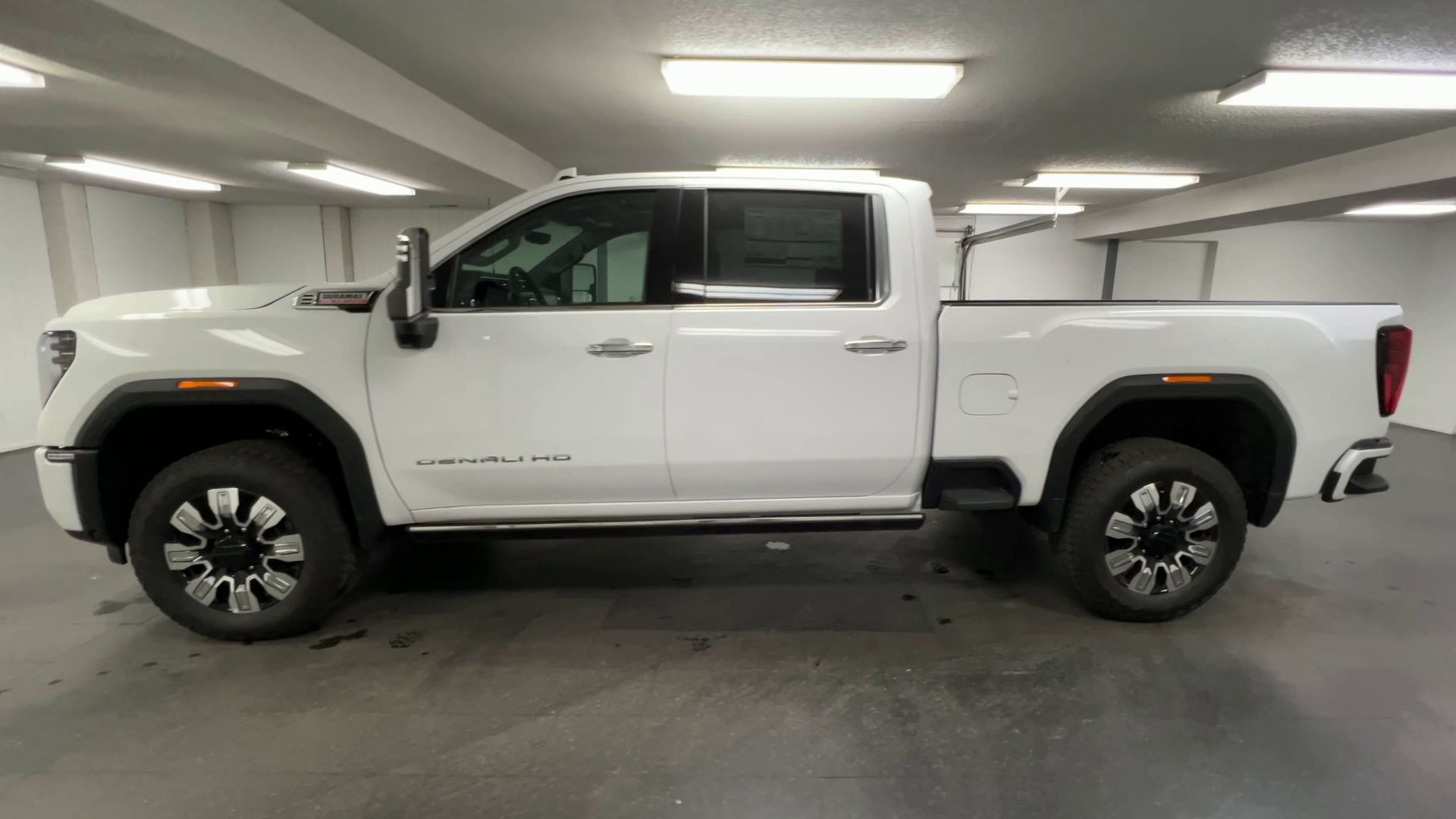 2025 GMC Sierra 2500 HD Denali