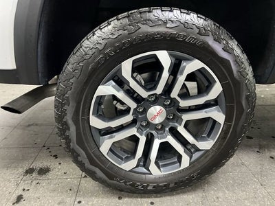 2024 GMC Canyon AT4
