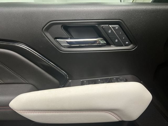 2023 GMC Canyon AT4X
