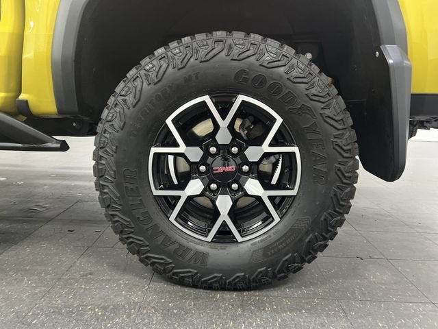 2023 GMC Canyon AT4X