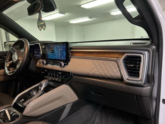 2023 GMC Canyon Denali