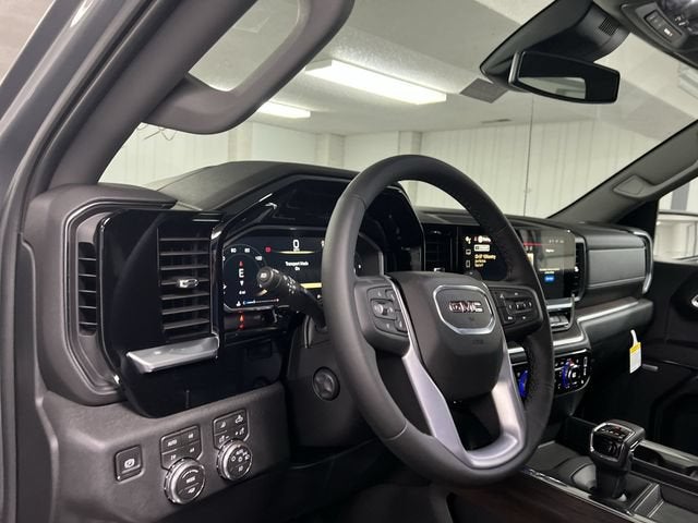 2026 GMC Sierra 1500 SLT - Photo 10