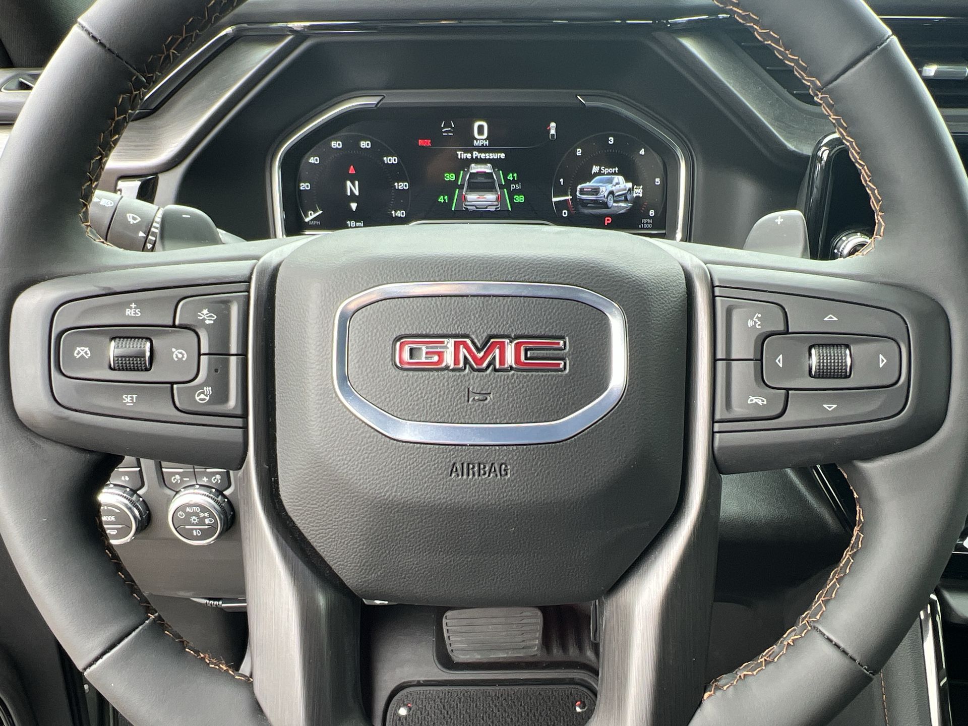 2025 GMC Sierra 1500 AT4