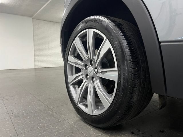 2023 Cadillac XT4 AWD Premium Luxury