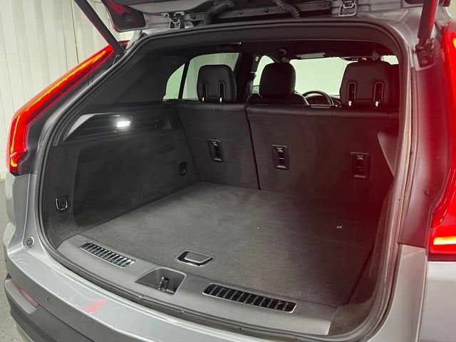 2023 Cadillac XT4 AWD Premium Luxury