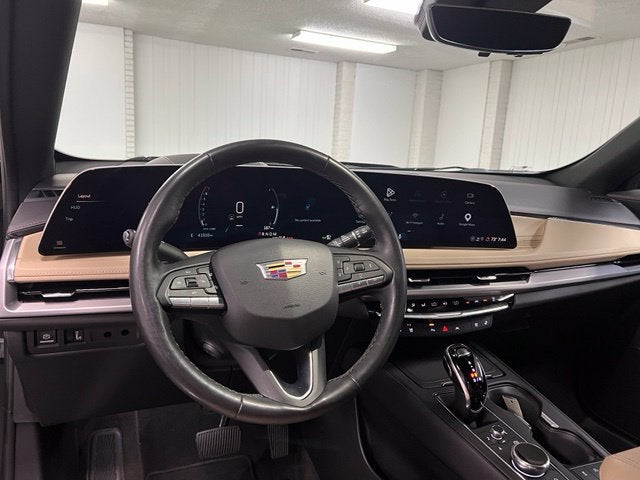2025 Cadillac XT4 Premium Luxury