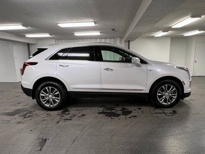 2022 Cadillac XT5 Premium Luxury