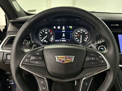2025 Cadillac XT5 Sport