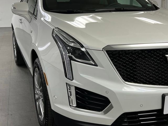 2025 Cadillac XT5 Sport