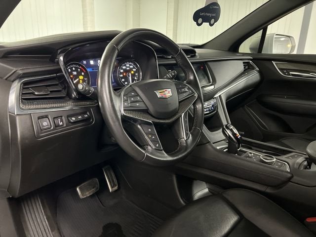 2020 Cadillac XT5 Sport