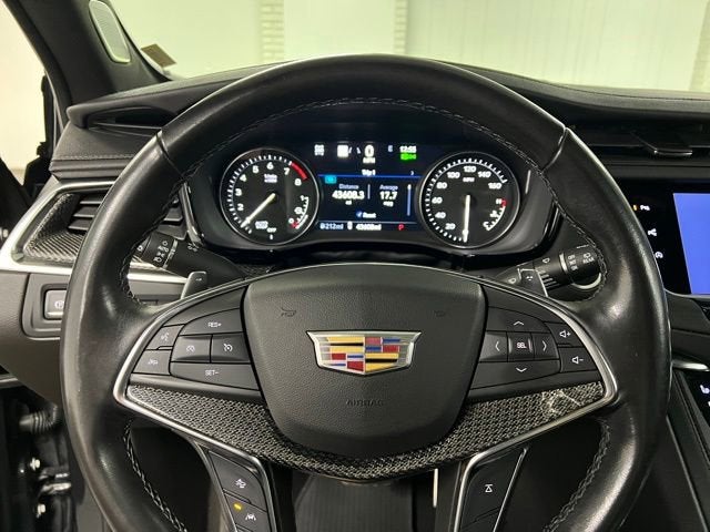 2022 Cadillac XT5 Sport