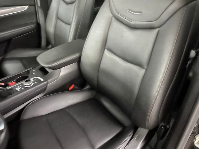 2024 Cadillac XT6 Luxury