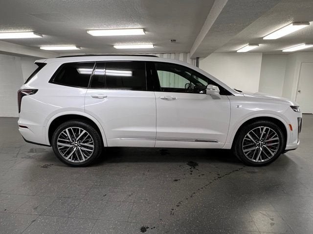 2025 Cadillac XT6 Sport