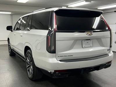 2022 Cadillac Escalade ESV Sport