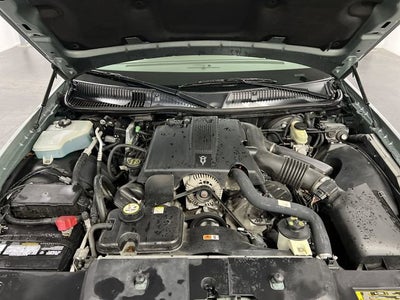 2004 Lincoln Town Car Signature