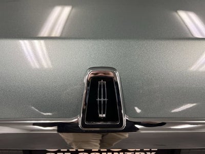 2004 Lincoln Town Car Signature