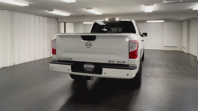2024 Nissan TITAN Crew Cab SV 4x4
